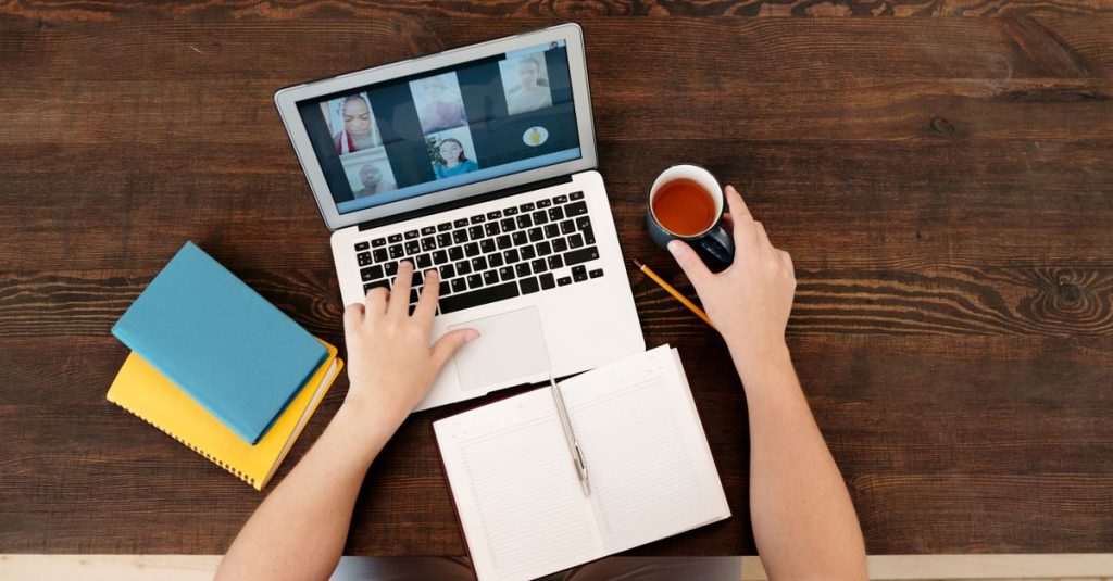 Collaborative Learning in Online Digital Marketing: How Remote Cohorts Build Study Pods, Peer Audits, and Group Capstones