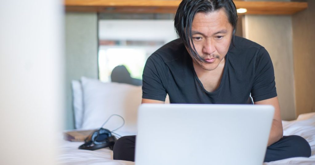 Freelancing for Gulf and NRK Clients from Kerala: How Beginner Marketers Can Secure Cross-Border Projects